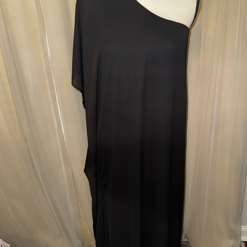 Show Me Your MuMu Black and White One-Shoulder Cocktail Gown